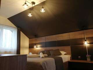 Отели типа «постель и завтрак» GreenWood Residence Тимишоара Двухместный номер Делюкс с 1 кроватью и балконом-5